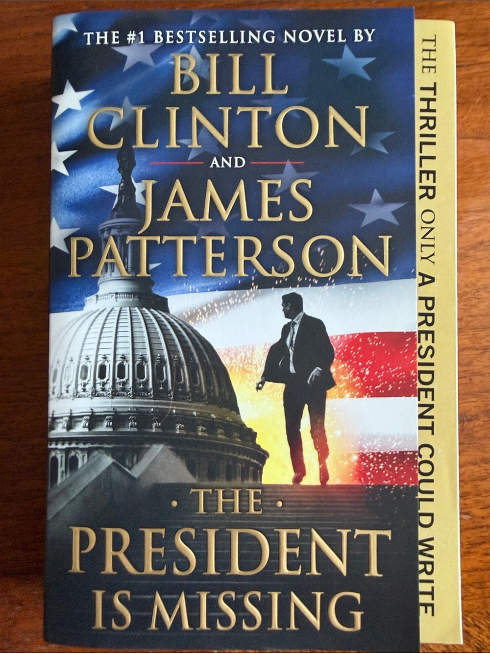 The President Is Missing by James Patterson - new paperback